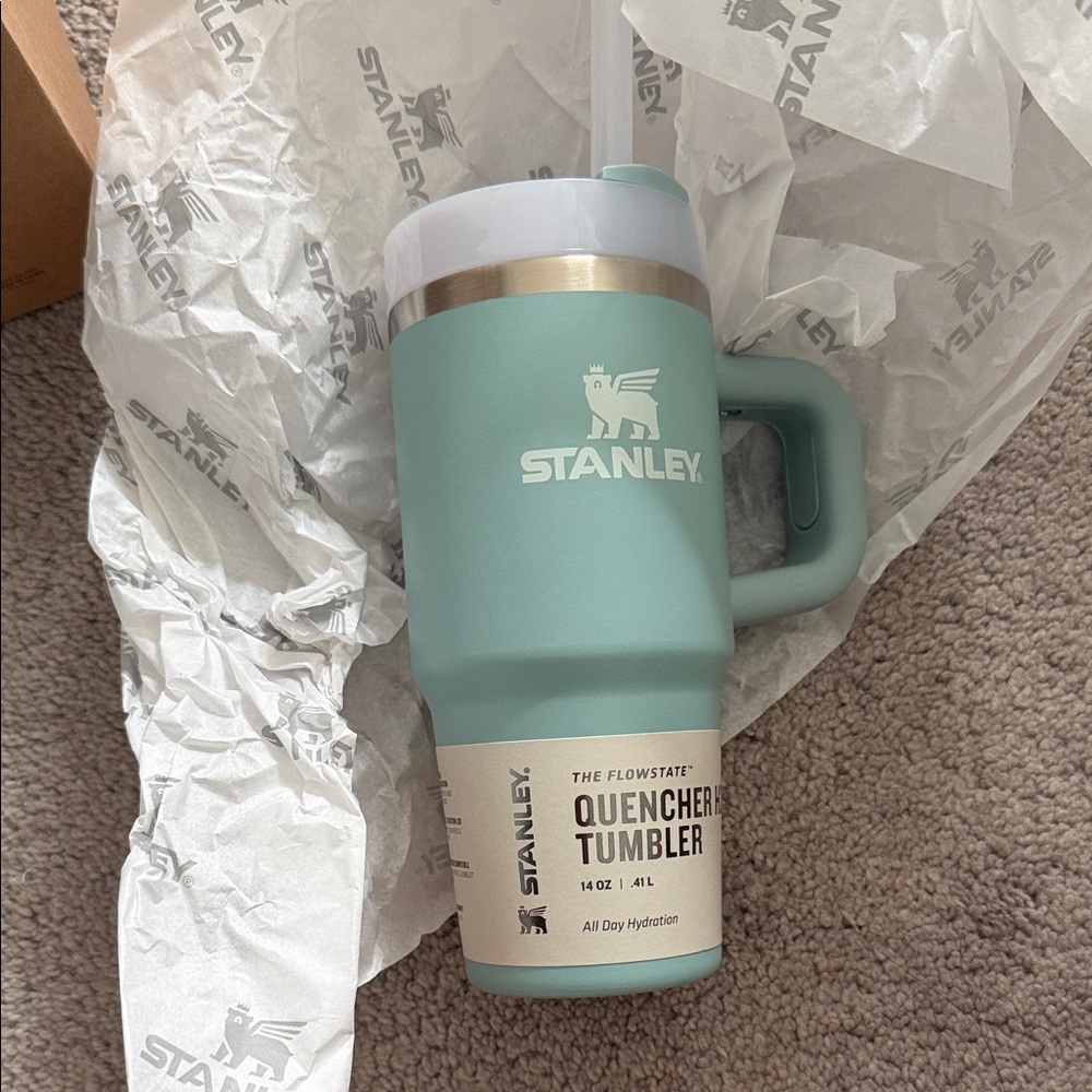 Stanley Quencher Tumbler Travel Mug in Mint 14oz